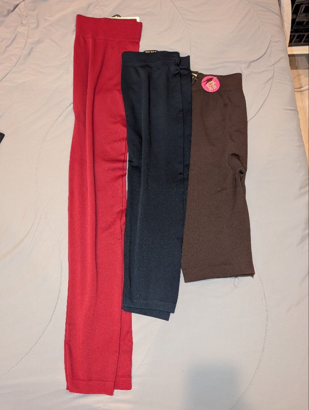 BNWT Sofra Women’s Stretch Leggings in Plus Size, red, navy and brown